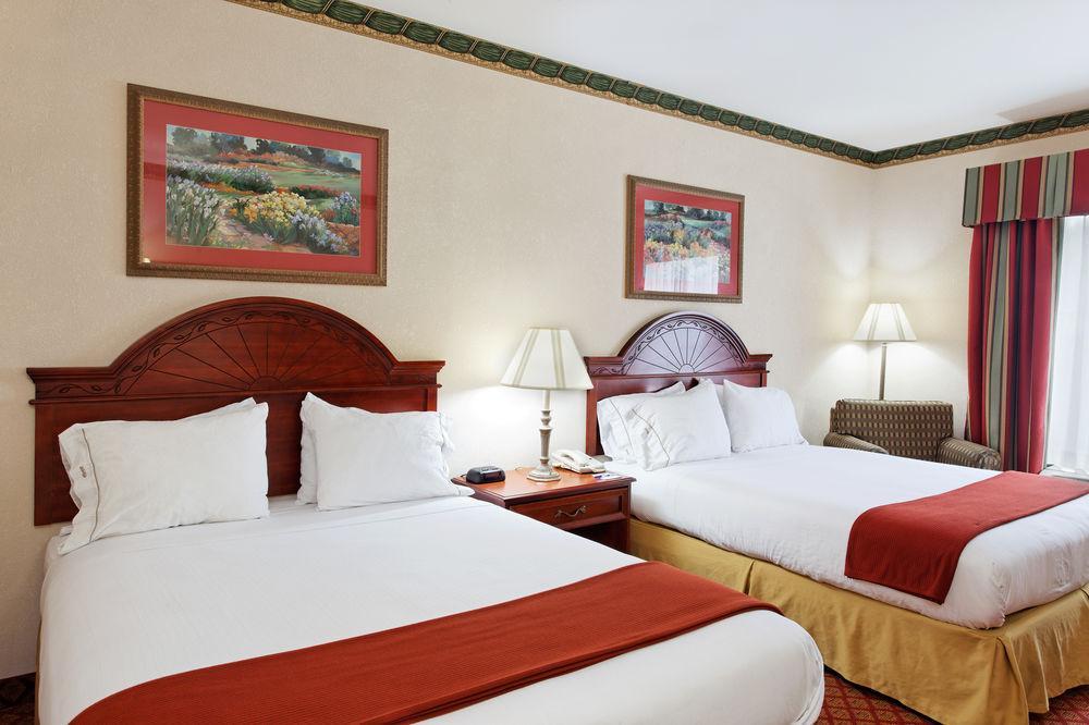 Holiday Inn Express & Suites Tupelo By Ihg Quarto foto